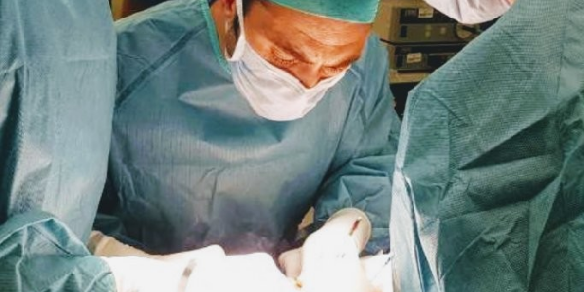 Tratamiento de la diástasis abdominal