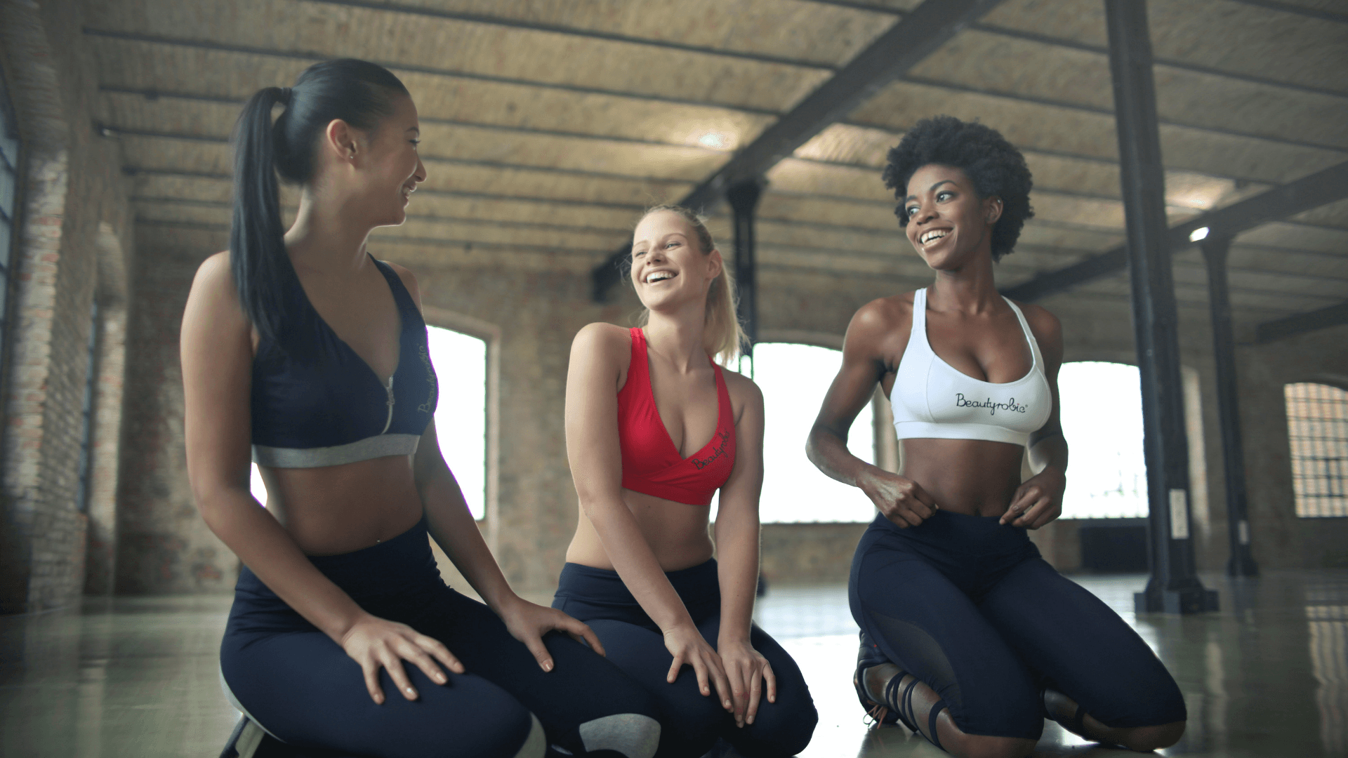 Tratamiento-de-la-diastasis-abdominal-minimanete-invasiva